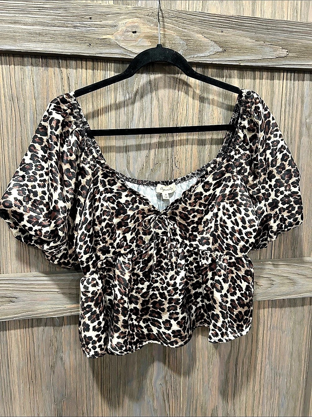 Originality Women's Leopard Print Short Sleeve Top Leopard Print Short Sleeve